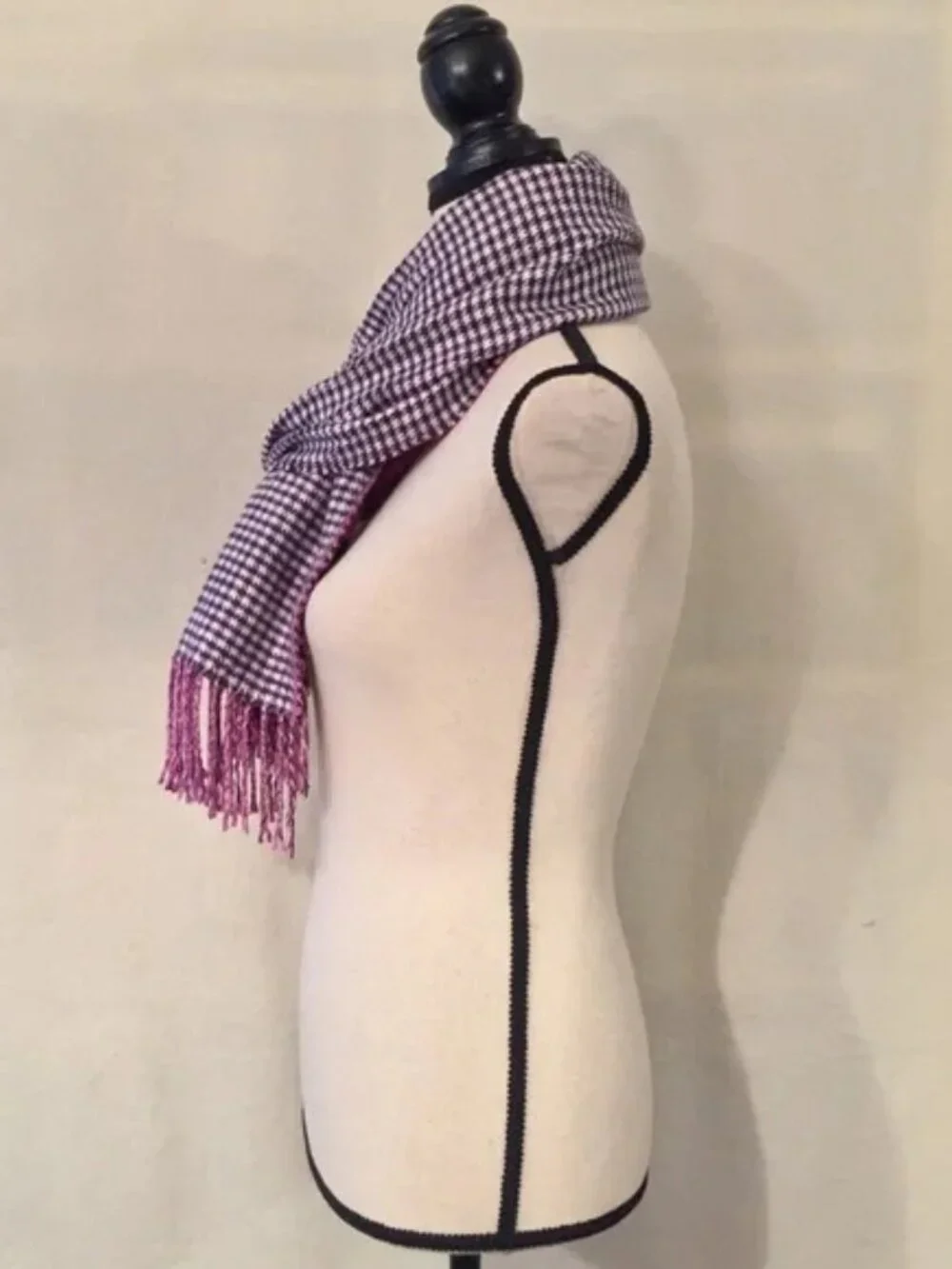 Lands' End purple, white, & magenta houndstooth oblong scarf